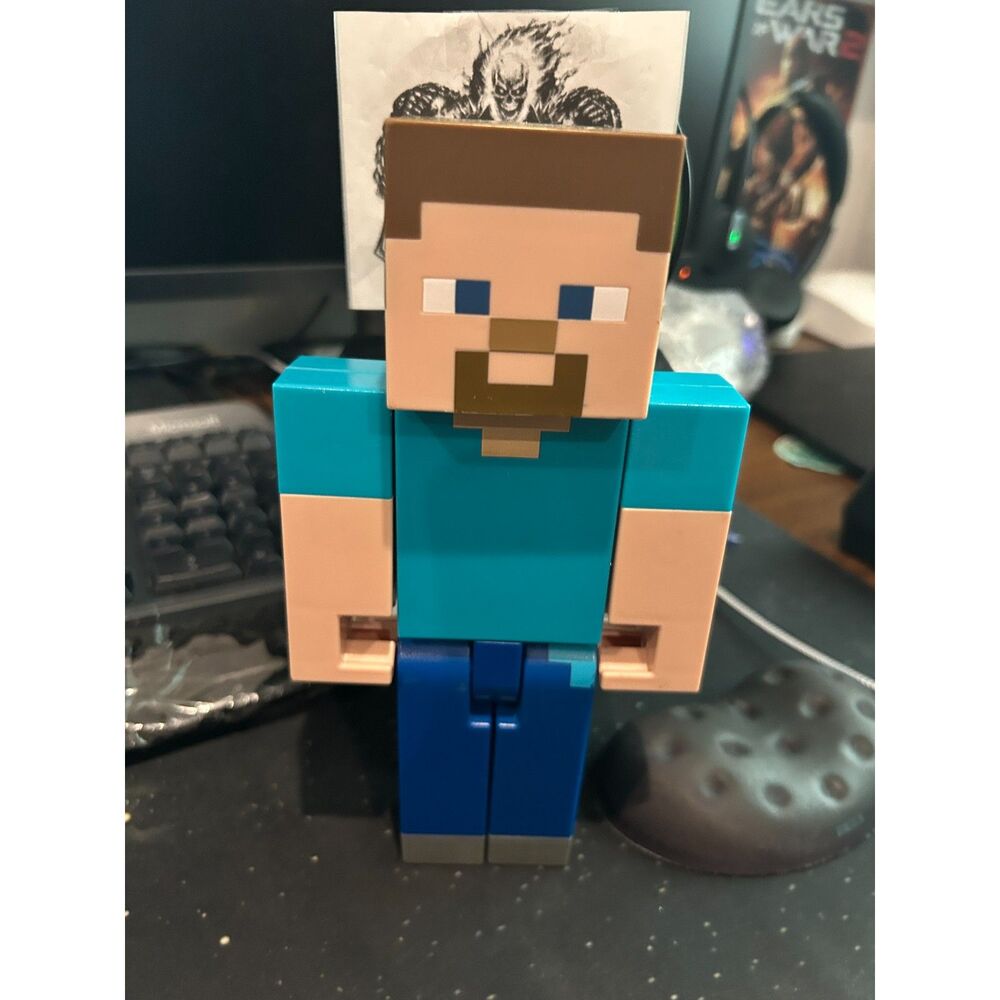 Minecraft Steve Large Poseable Action Figure 9" Mojang